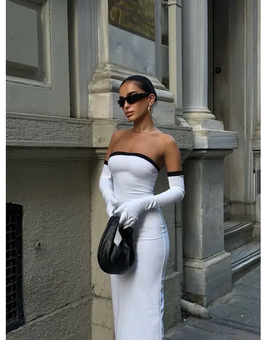 Omarı Şık Yırtmaç Detaylı Kadın Elbisesi