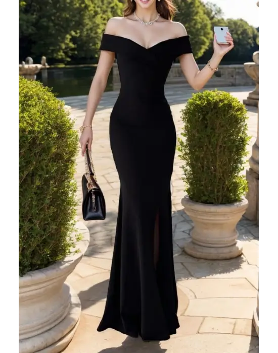 Kadın Dalgıç Kumaş Kayık Yaka Ve Dekolte Detaylı Elbise