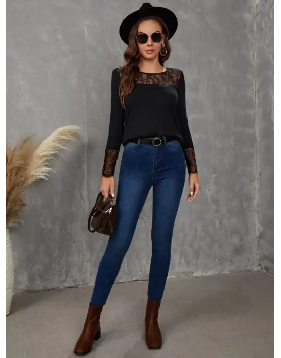Omarı Şık Kadın Dantel Detaylı Uzun Kollu Bluz