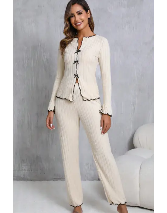 Kadın Ekru Fitilli Şık Pijama Takımı – Fiyonk Detaylı Rahat Ev Giyim Seti