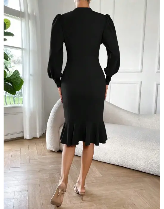 Omarı Zarif Fırfır Detaylı Yarı Balıkçı Yaka Elbise