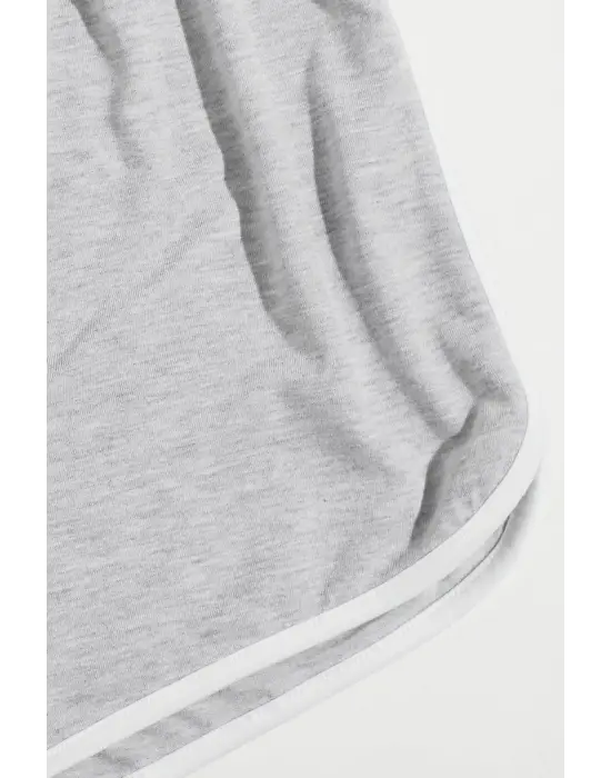 Omarı Ferah Gri Askılı Gecelik Takım