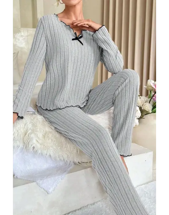 Kadın Gri Çizgili Uzun Kollu Fiyonk Detaylı Pijama Takımı Rahat Mevsimlik