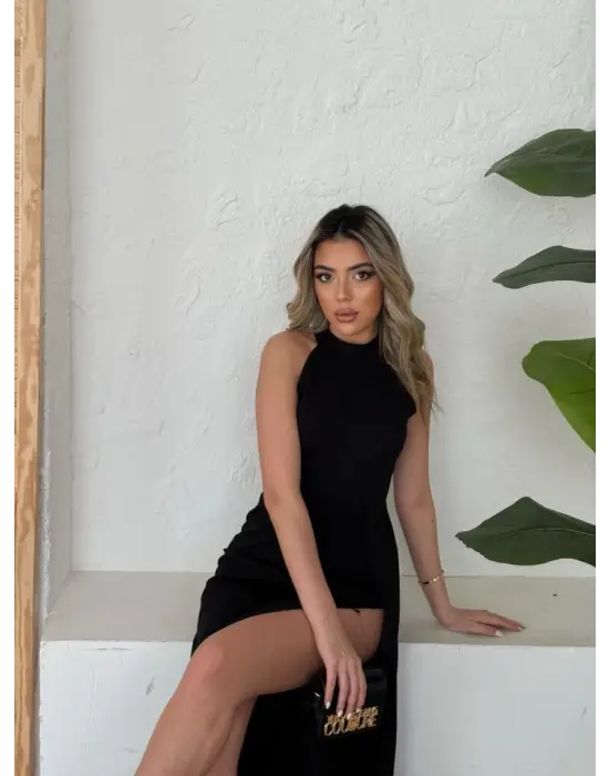 Omarı Derin Yırtmaç Detaylı Krep Abiye Elbise