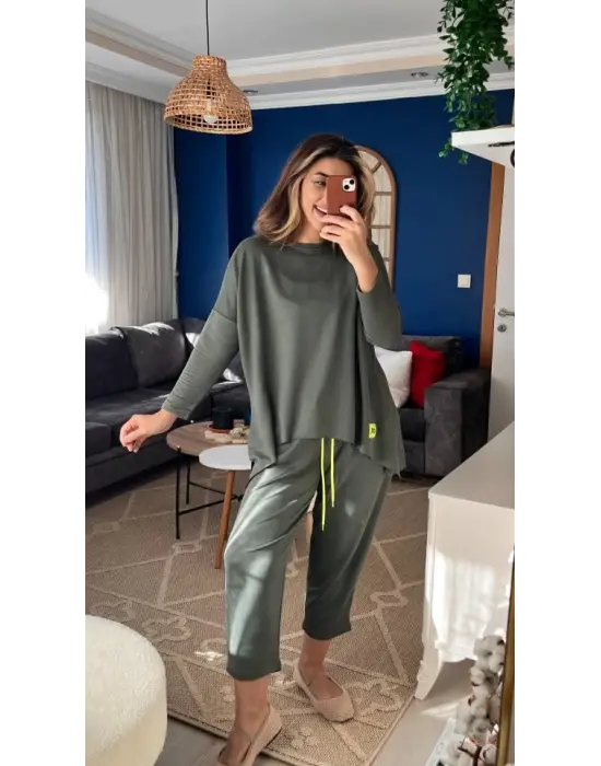 Kadın Iki Iplik Viskon Pamuk Kumaş Arma Detaylı Ikili Takım