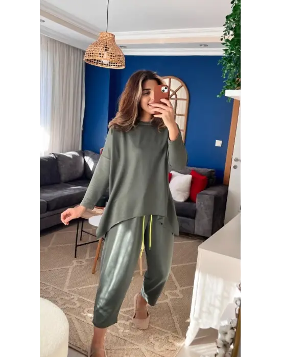 Kadın Iki Iplik Viskon Pamuk Kumaş Arma Detaylı Ikili Takım