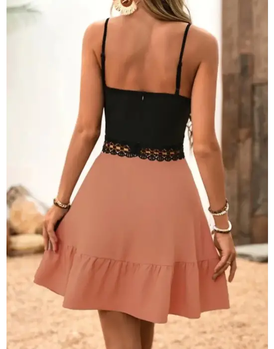 Omarı Şık Kadın Kruvaze Yaka Dantel Elbise