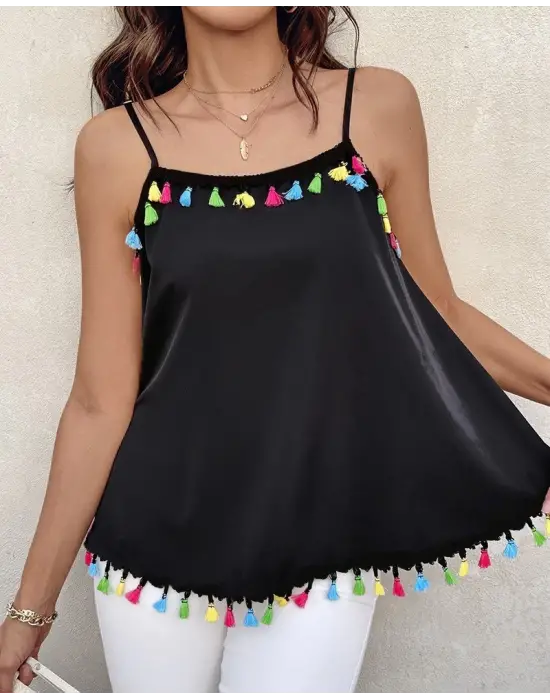 Omarı Hafif Ve Şık Püsküllü Askılı Bluz