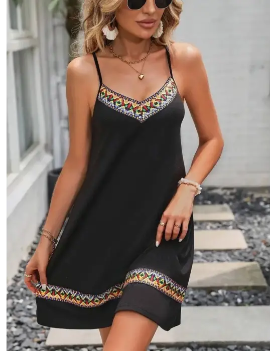 Kadın Ip Askılı V Yakalı Etnik Desenli Detaylı Elbise