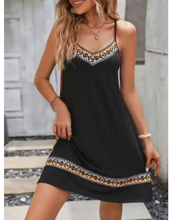 Kadın Ip Askılı V Yakalı Etnik Desenli Detaylı Elbise