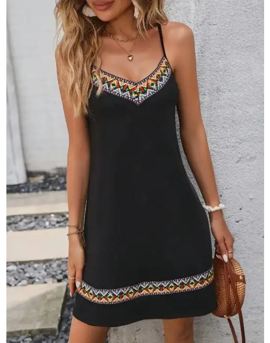 Kadın Ip Askılı V Yakalı Etnik Desenli Detaylı Elbise