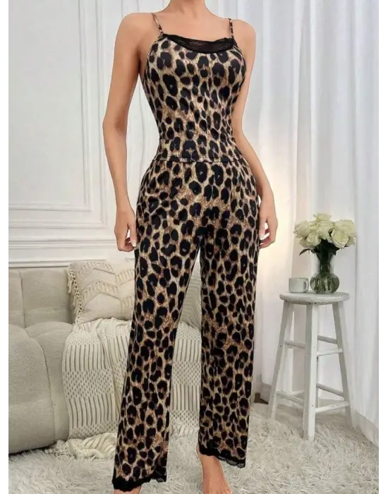 Kadın Ip Askılı Yakası Dantelli Bluz Ve Pijama Sandy Ikili Takım