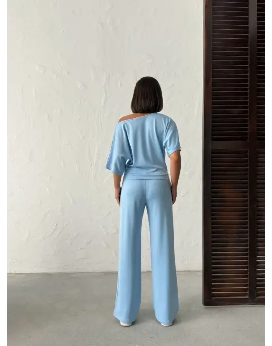 Kadın İsa Kollu Kayık Yaka Bluz Ve Pantolon Misal Kumaş Ikili Takım