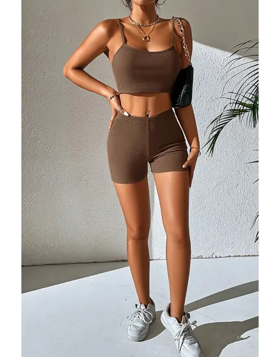 Omarı Rahat ve Şık Kahverengi Kaşkorse Gecelik Takım