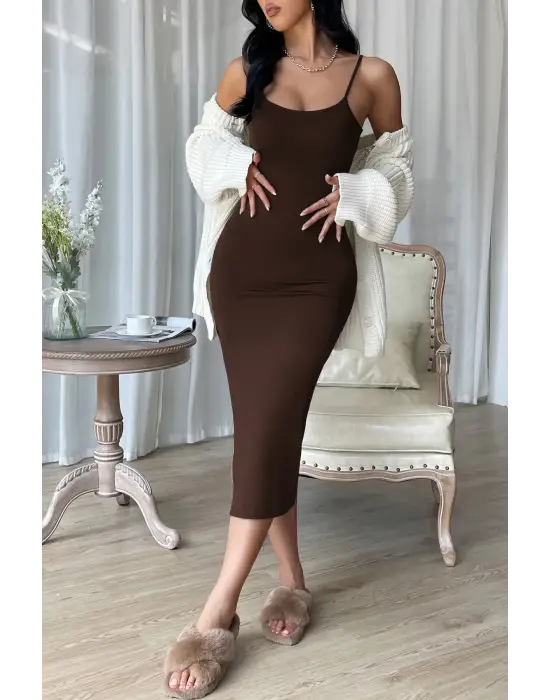 Omarı Şık Kahverengi Yırtmaçlı Diz Altı Gecelik