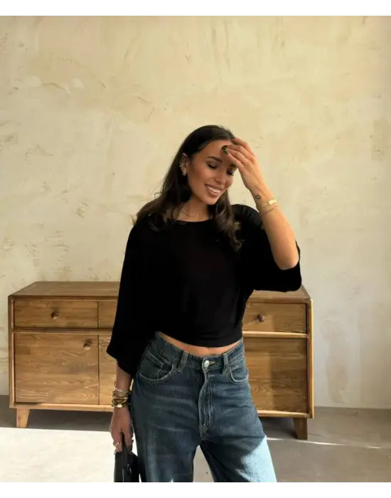 Kadın Kayık Yaka Yarasa Kol Dökümlü Kısa Bluz