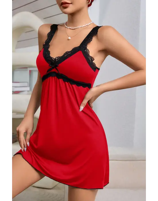 Omarı Şık Kırmızı Dantel Gecelik Takımı