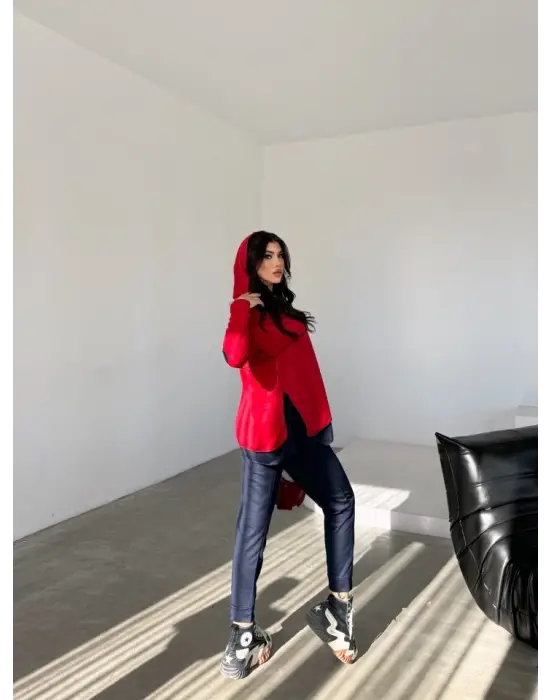 Kadın Kırmızı Kapşonlu Etek Ucu Detay Arma Ters Dikiş Gorunumlu Ikili Takım