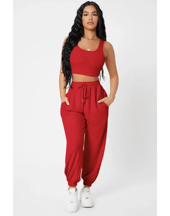 Omarı Kadın Kırmızı Jogger Eşofman Altı ve Crop Top Bluz Seti