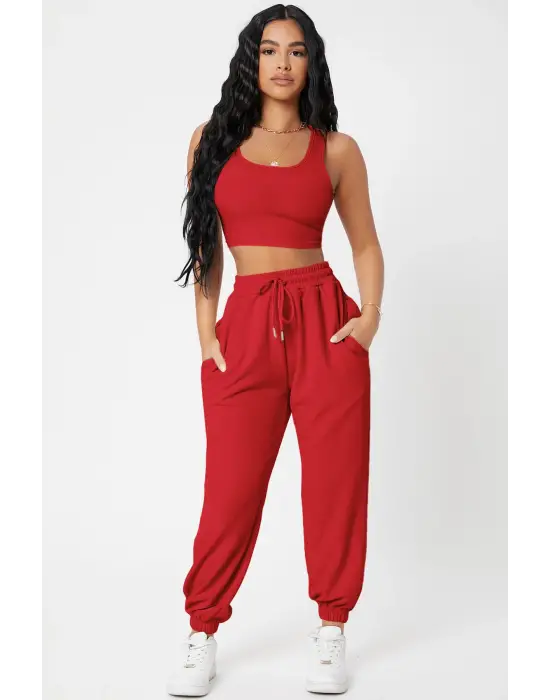 Omarı Kadın Kırmızı Jogger Eşofman Altı ve Crop Top Bluz Seti