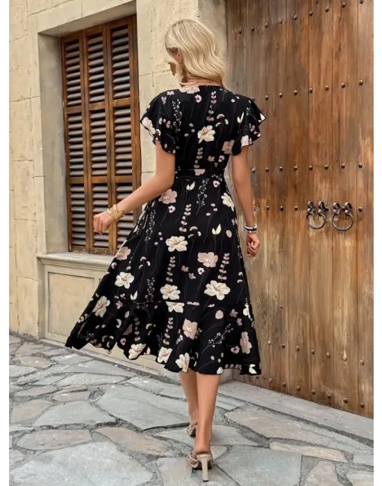 Omarı Şık Kadın Kısa Kollu Belden Kuşaklı Elbise