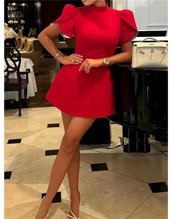 Omarı Derin Dekolte Detaylı Kadın Kısa Elbise