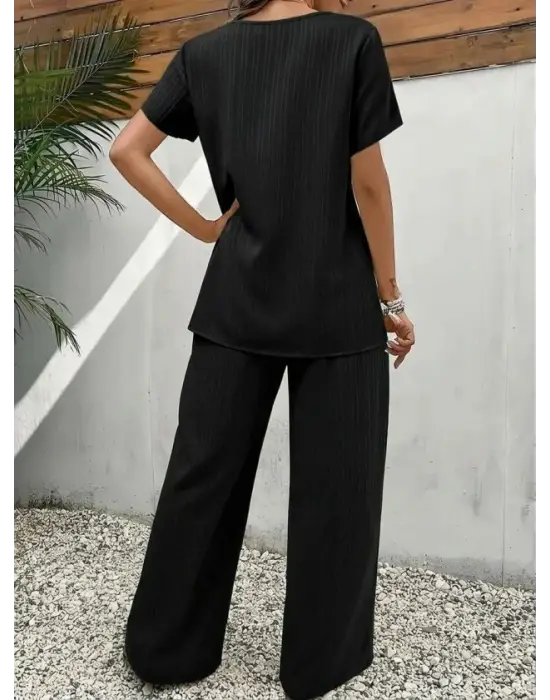 Kadın Kısa Kollu Bisiklet Yaka Asimetrik Kesim Detaylı Bürümcük Bluz Ve Pantolon Ikili Takım