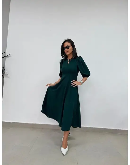 Kadın Kısa Kollu Bisiklet Yaka Fiyonk Broşlu Midi Janjan Krep Elbise