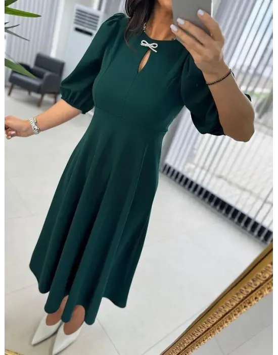 Kadın Kısa Kollu Bisiklet Yaka Fiyonk Broşlu Midi Janjan Krep Elbise