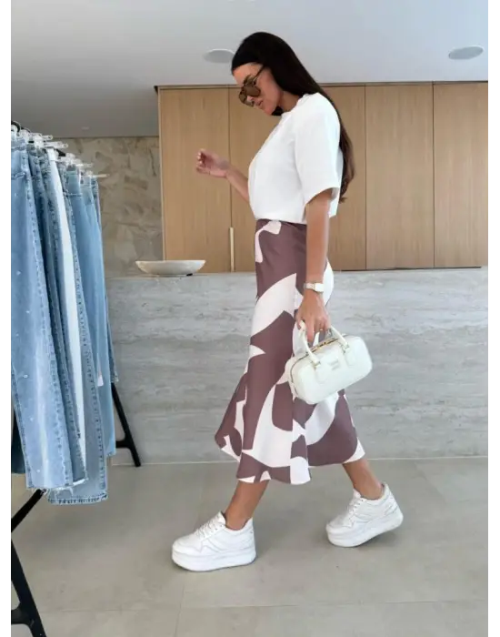 Kadın Kısa Kollu Bisiklet Yaka Viskon Bluz Ve Desenli Süprem Etek Ikili Takım