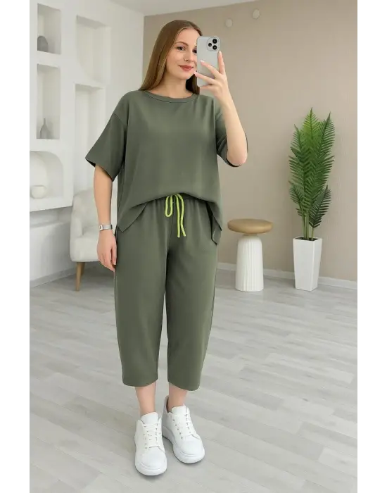 Kadın Kısa Kollu Bisiklet Yaka Viskon Iki Iplik Bluz Ve Pantolon Ikili Takım