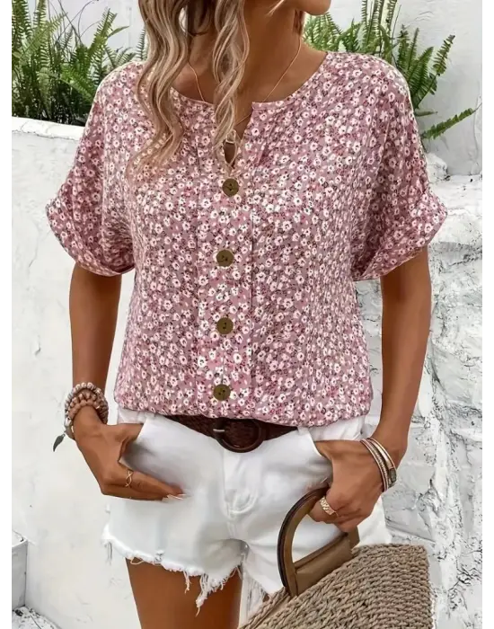 Kadın Kısa Kollu çentikli V Yaka Ve Düğme Detaylı çiçek Desenli Süprem Bluz