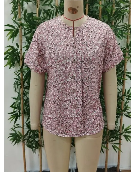 Kadın Kısa Kollu çentikli V Yaka Ve Düğme Detaylı çiçek Desenli Süprem Bluz