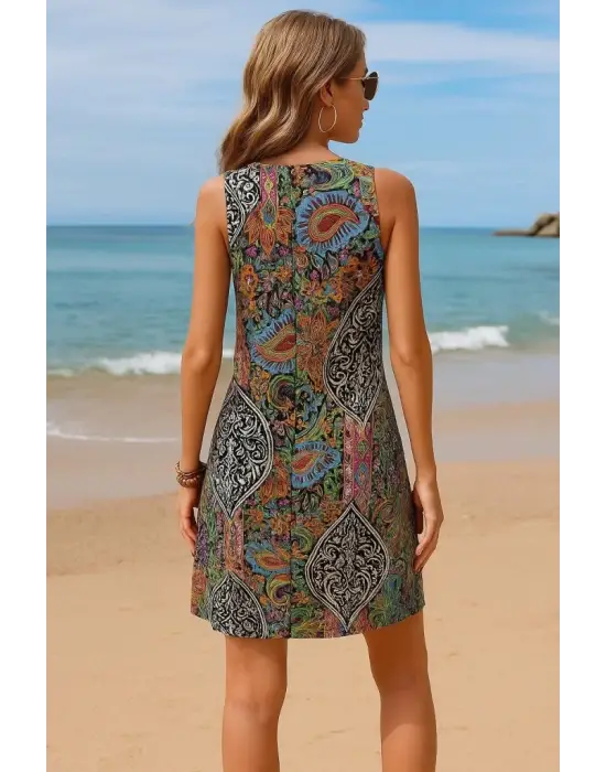 Omarı Şık Dantel Detaylı V Yaka Elbise