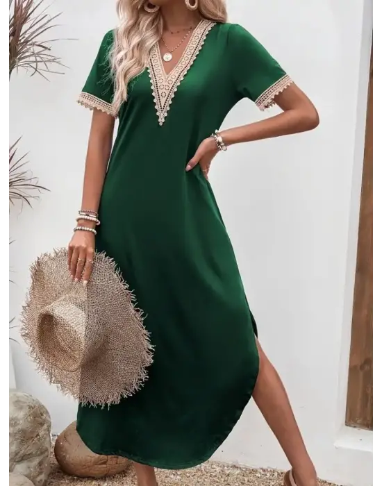 Omarı Şık V Yakalı Dantel Detaylı Elbise