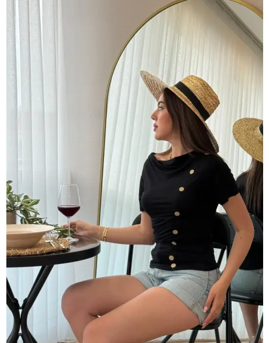 Kadın Kısa Kollu Degaje Yaka Düğme Detay Viskon Bluz