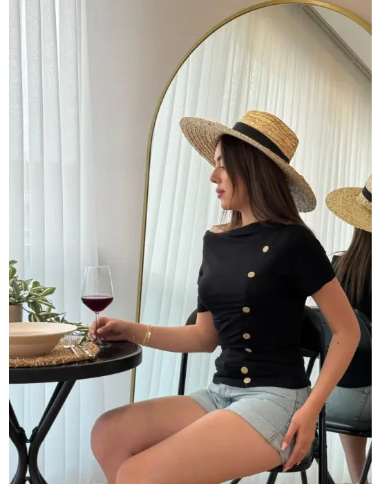 Kadın Kısa Kollu Degaje Yaka Düğme Detay Viskon Bluz