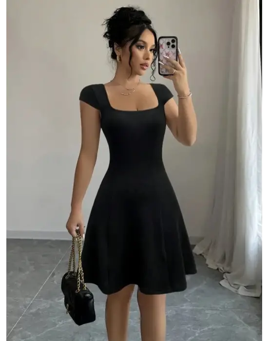 Kadın Kısa Kollu Geometrik Yakalı Janjan Krep Elbise