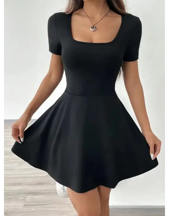 Omarı Yeni Nesil Kadın Elbisesi Detaylı Cepli & Kare Yaka