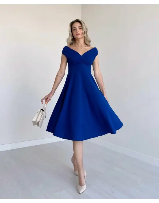 Kadın Kısa Kollu Kruvaze Yaka Eteği Volanlı Krep Elbise