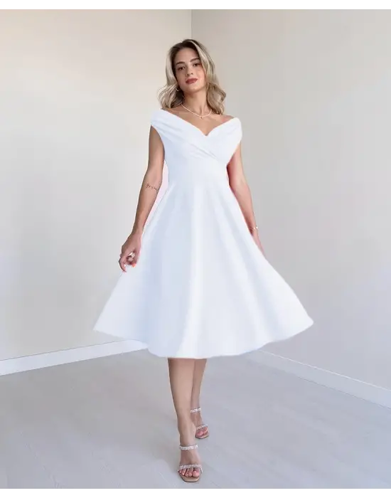 Kadın Kısa Kollu Kruvaze Yaka Eteği Volanlı Krep Elbise