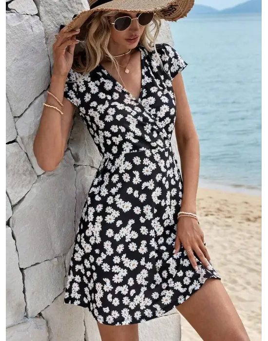 Kadın Kısa Kollu Kruvaze Yaka Papatya Baskılı Krep Elbise