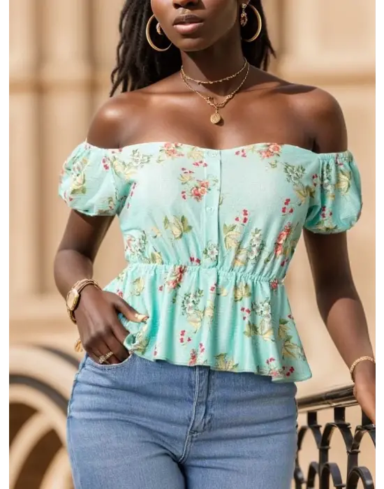 Omarı Çiçek Desenli Düğme Detaylı Kadın Kısa Kollu Bluz