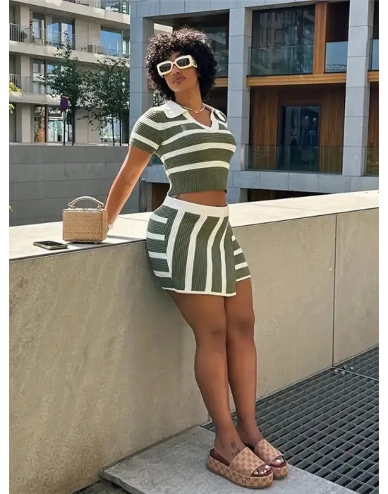 Kadın Kısa Kollu Polo Yaka Crop Asimetrik Mini Triko Etek Ikili Takım