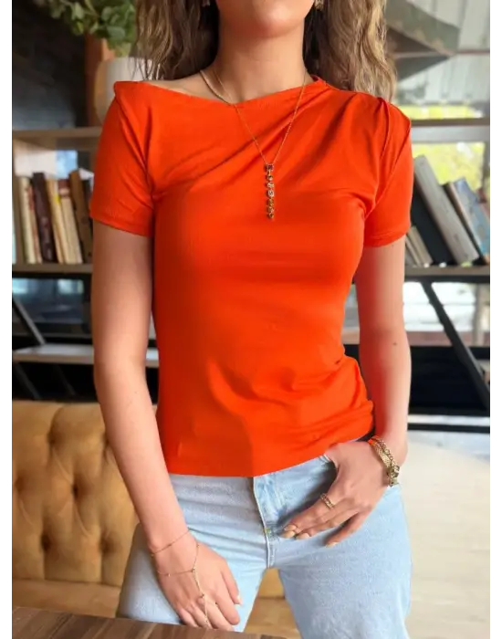 Kadın Kısa Kollu Tek Omuzu Açık Büzgülü Viskon Bluz