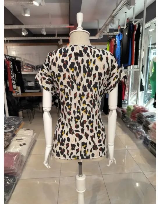 Omarı Hafif Kumaşlı Leopar Desen Bluz