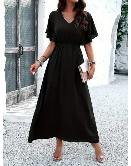 Omarı Rahatlık Ve Şıklığı Bir Arada Sunan Kadın Elbisesi