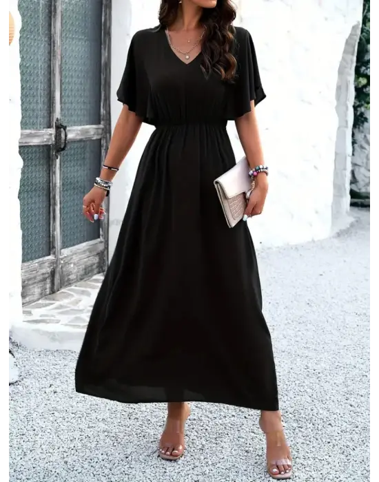 Omarı Rahatlık Ve Şıklığı Bir Arada Sunan Kadın Elbisesi