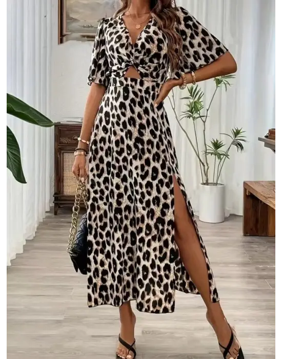 Kadın Kısa Kollu V Yakalı Beli Lastikli Yırtmaçlı Uzun Leopar Desenli Süprem Elbise