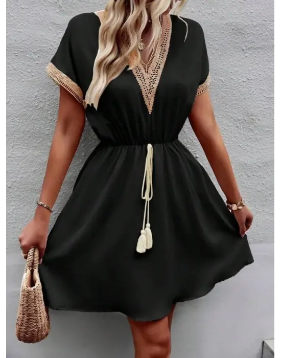 Omarı Şık ve Rahat Kadın Elbisesi